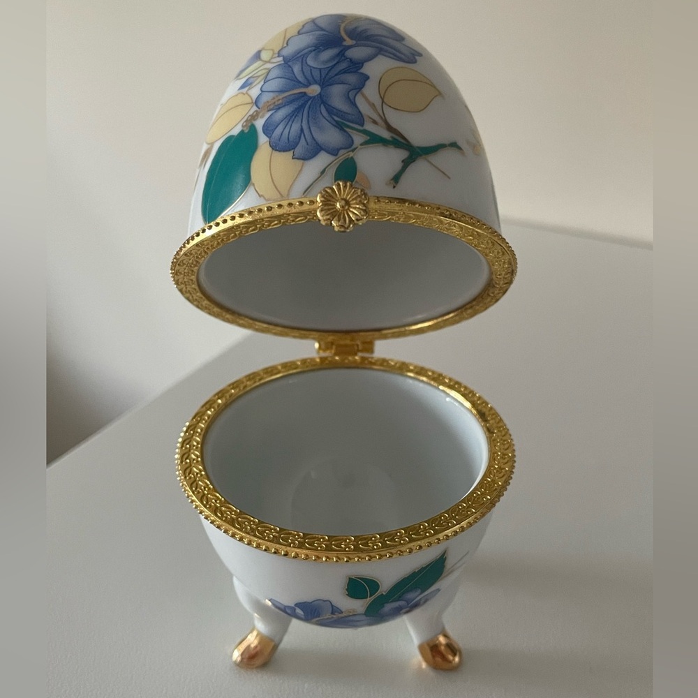 Floral Jewelry Trinket with Gold Accents - Picture 2 of 5